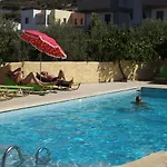 Prinos Appartement *